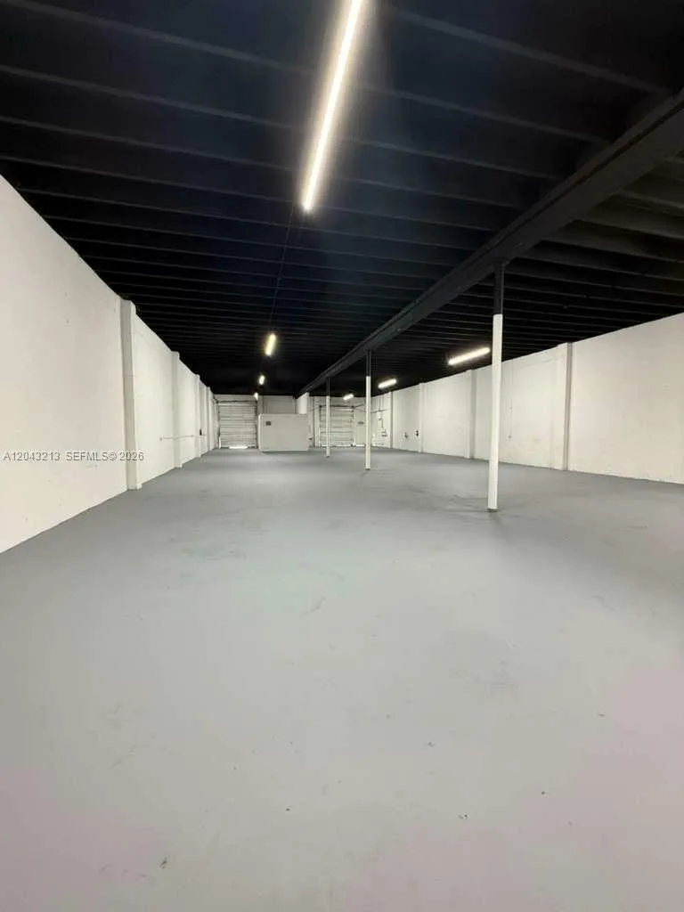 3904 NW 32nd Ave, Miami, FL 33142 photo 8
