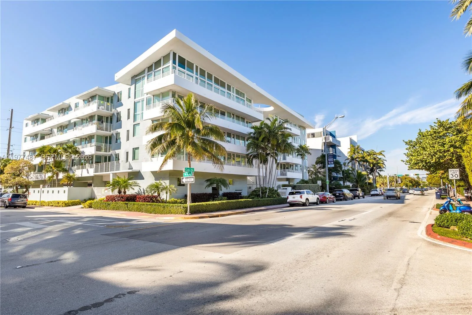 7800 Collins Ave # 302, Miami Beach, FL 33141