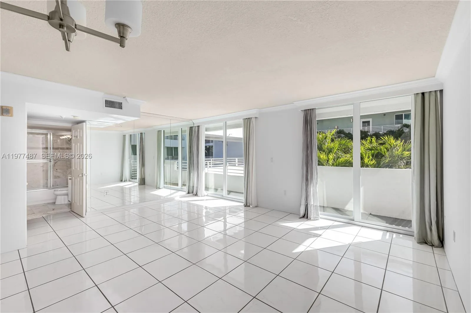 7800 Collins Ave # 302, Miami Beach, FL 33141 photo 3