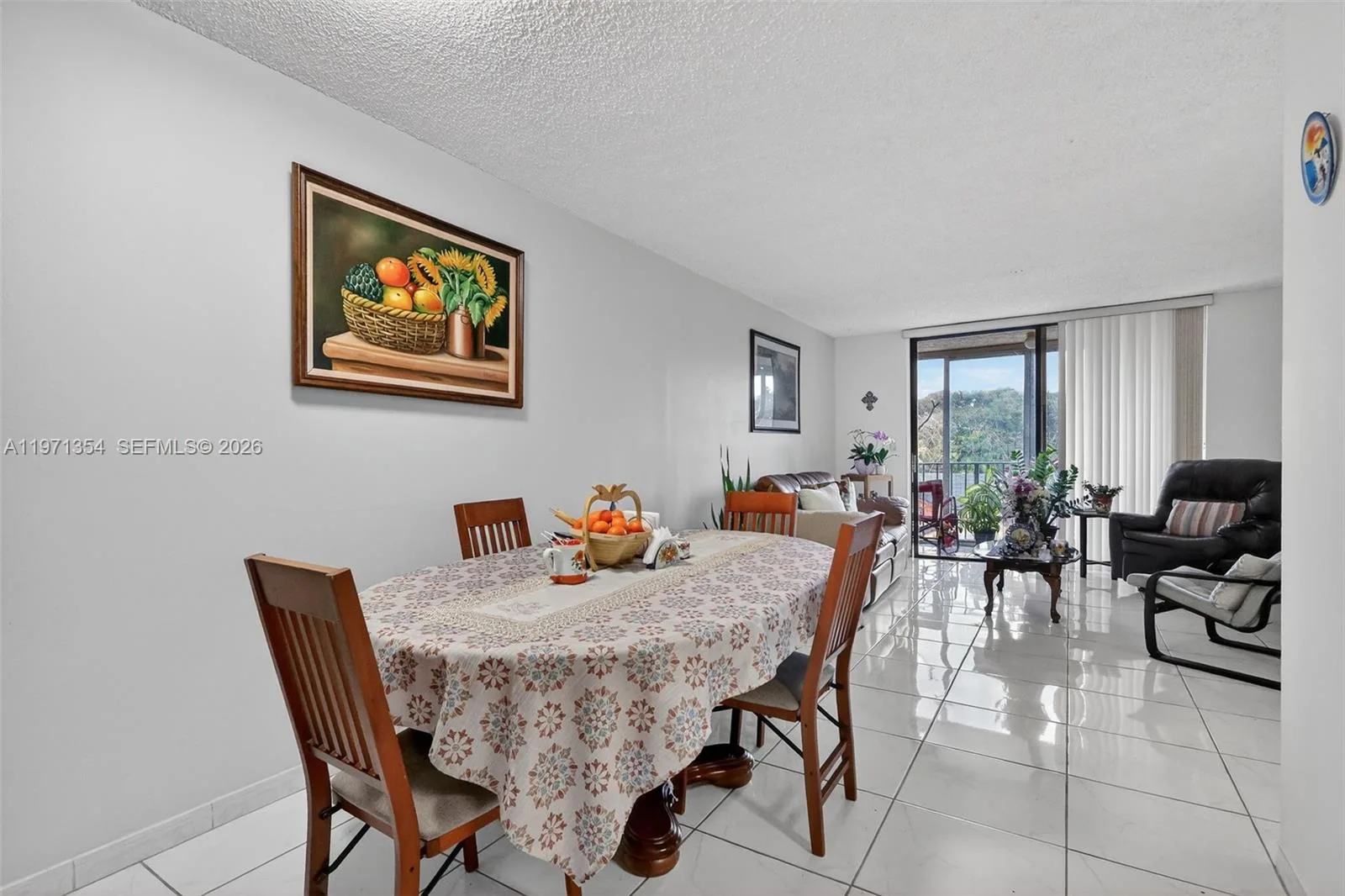 9678 Fontainebleau Blvd # 410, Miami, FL 33172 photo 6