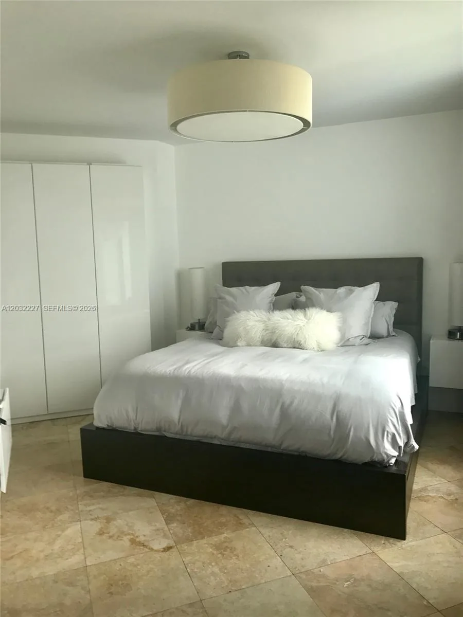 350 S Miami Ave # 2511, Miami, FL 33130 photo 3