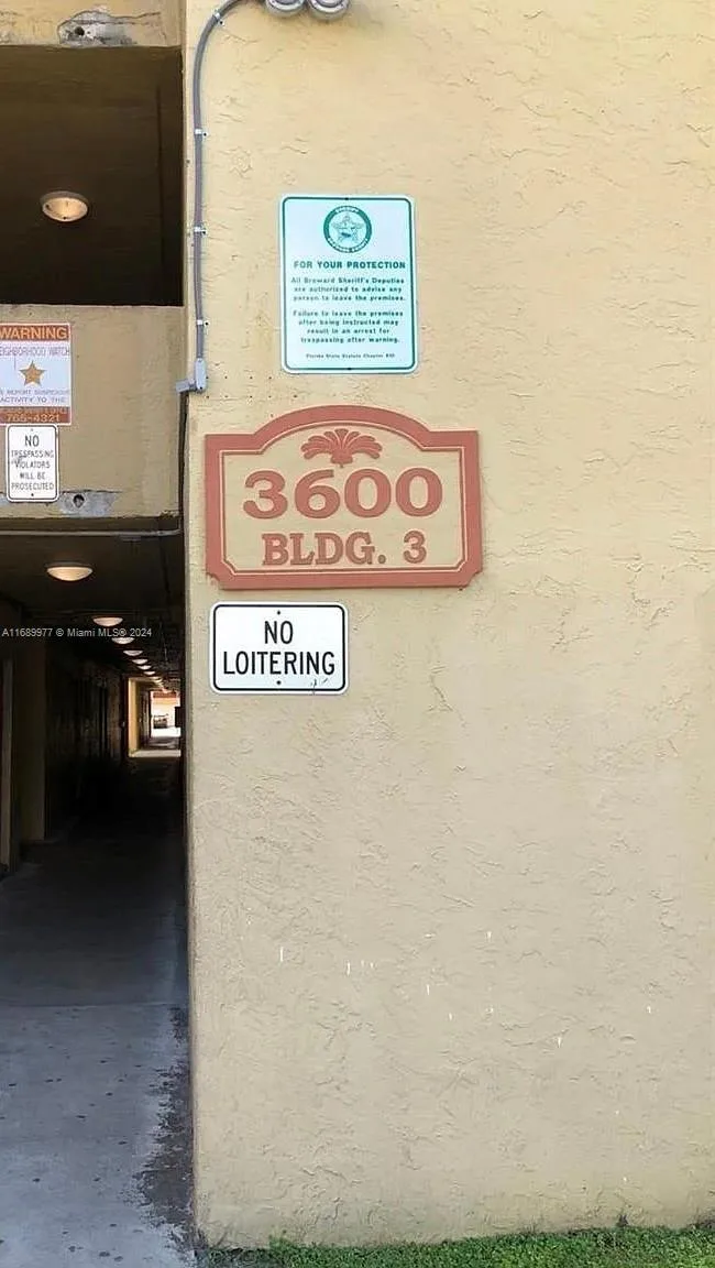 3600 NW 21st St # 305, Lauderdale Lakes, FL 33311 photo 2