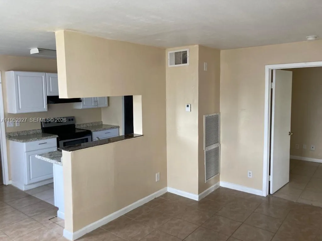 8705 NW 39th St # 0, Sunrise, FL 33351 photo 2