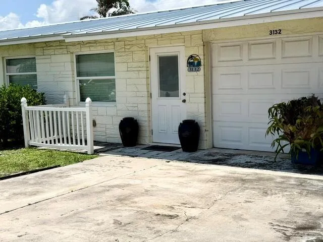 3132 NE SAVANNAH Road, Jensen Beach, FL 34957 photo 2