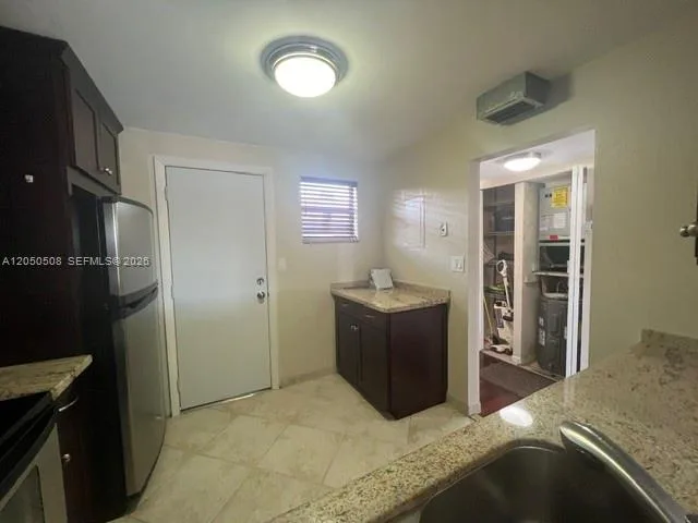 404 NW 68th Ave # 505, Plantation, FL 33317 photo 5