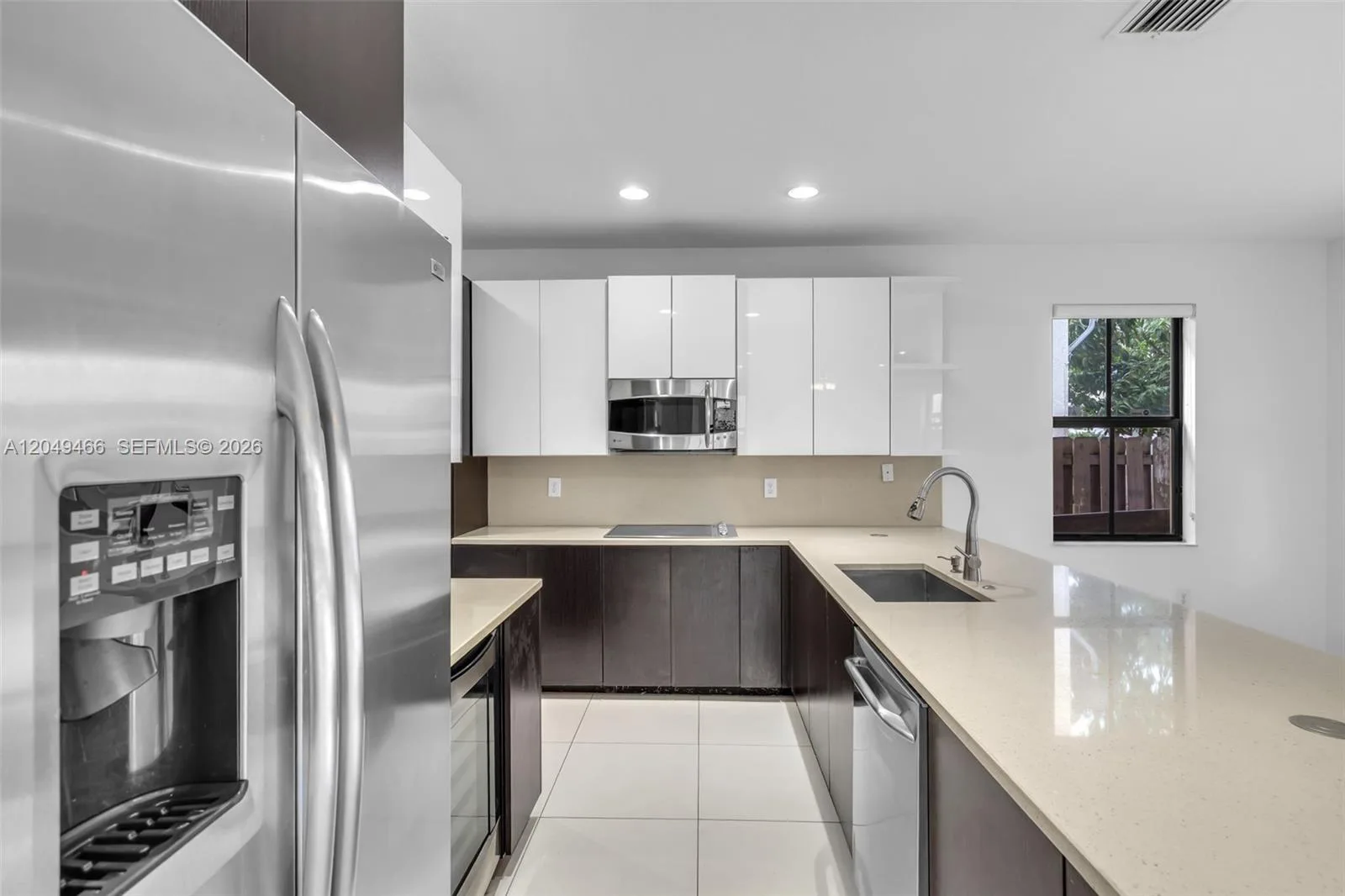 8850 NW 99th Path, Doral, FL 33178 photo 9
