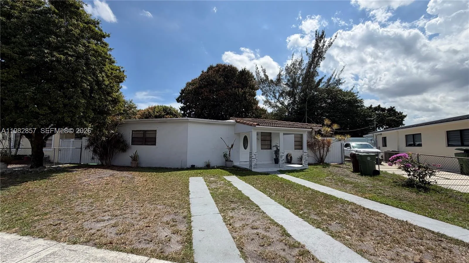 250 E 60th St, Hialeah, FL 33013 photo 2