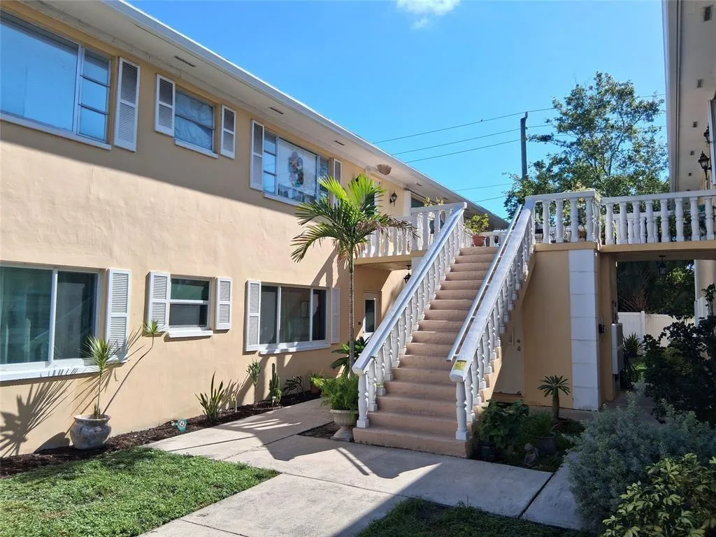 5720 NE 22nd Way # 406, Fort Lauderdale, FL 33308