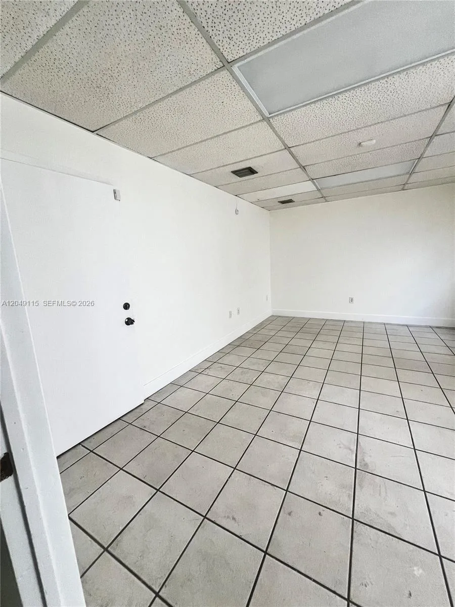 8000 NW 31st St # 18, Doral, FL 33122 photo 4