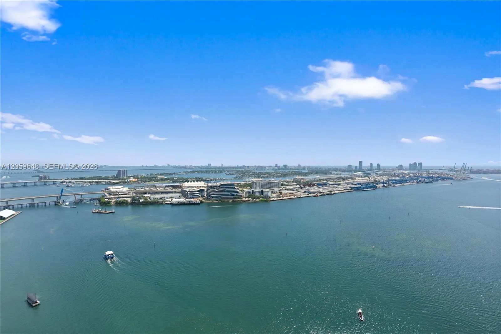 335 S Biscayne Blvd # 4112, Miami, FL 33131