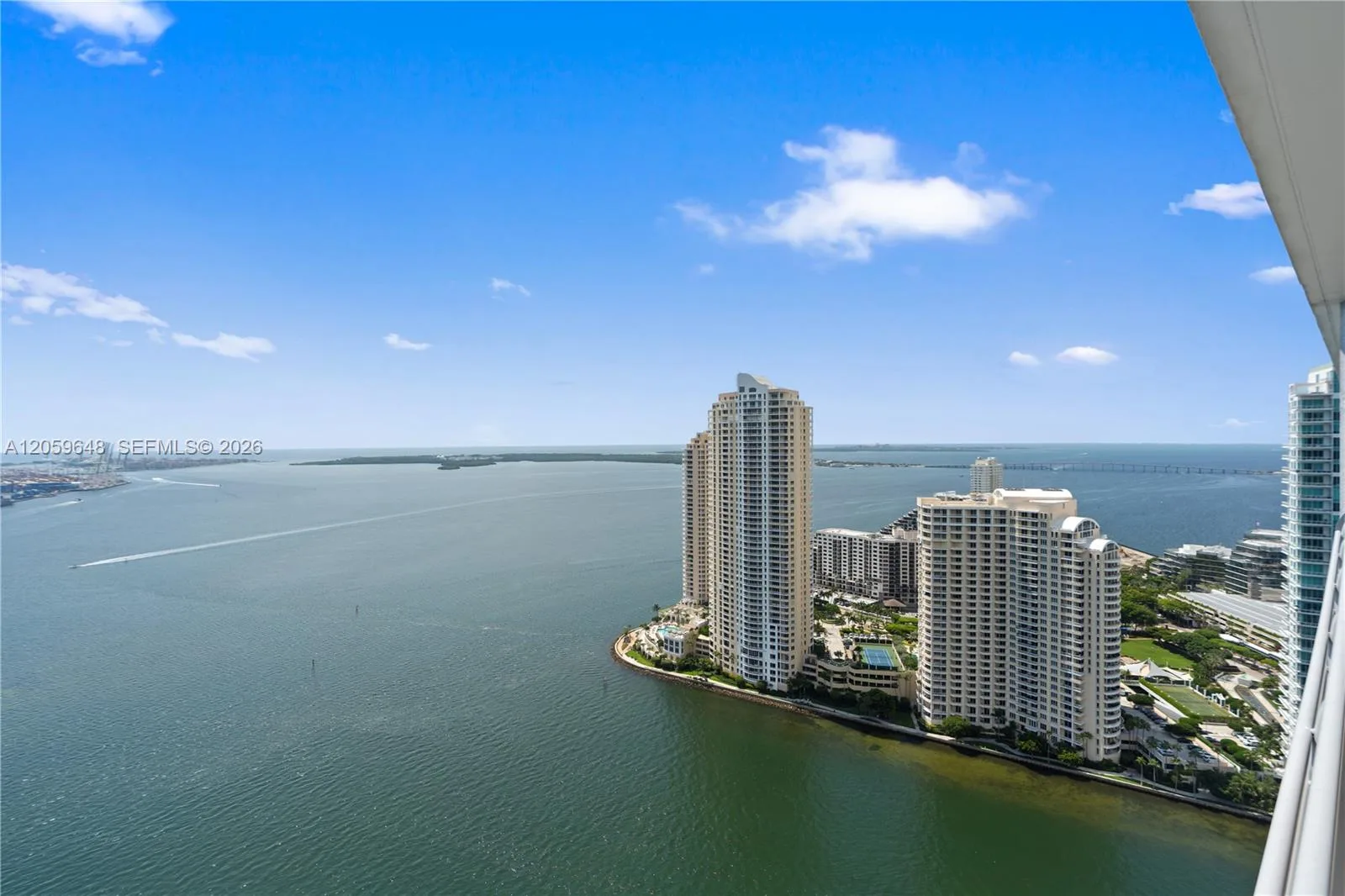 335 S Biscayne Blvd # 4112, Miami, FL 33131 photo 2