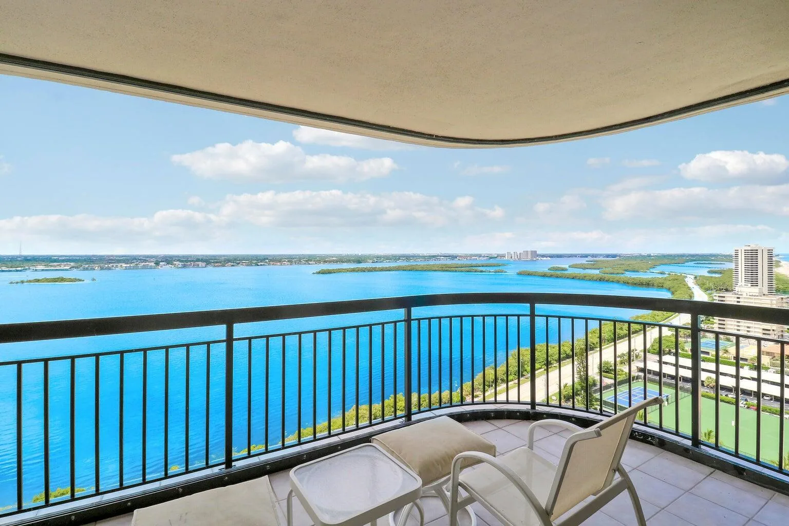 5380 N Ocean Drive # 22j, Singer Island, FL 33404