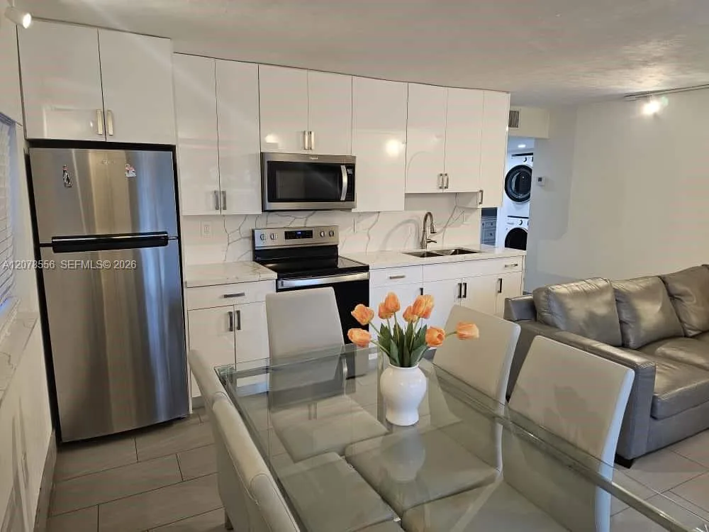 3605 Indian Creek Dr # 203, Miami Beach, FL 33140 photo 3