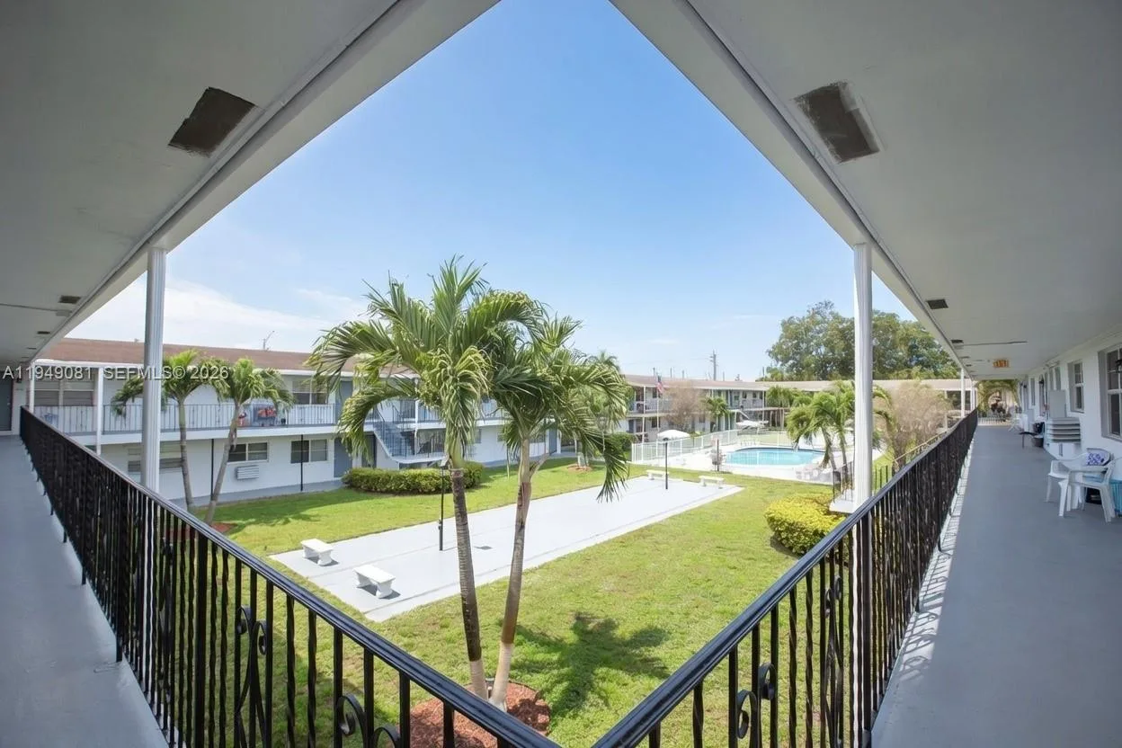7401 Pines Blvd # 222, Pembroke Pines, FL 33024 photo 10