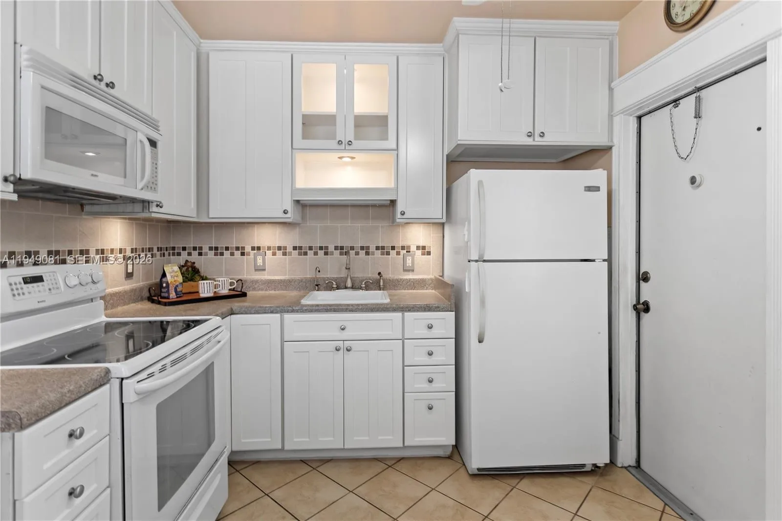 7401 Pines Blvd # 222, Pembroke Pines, FL 33024 photo 6