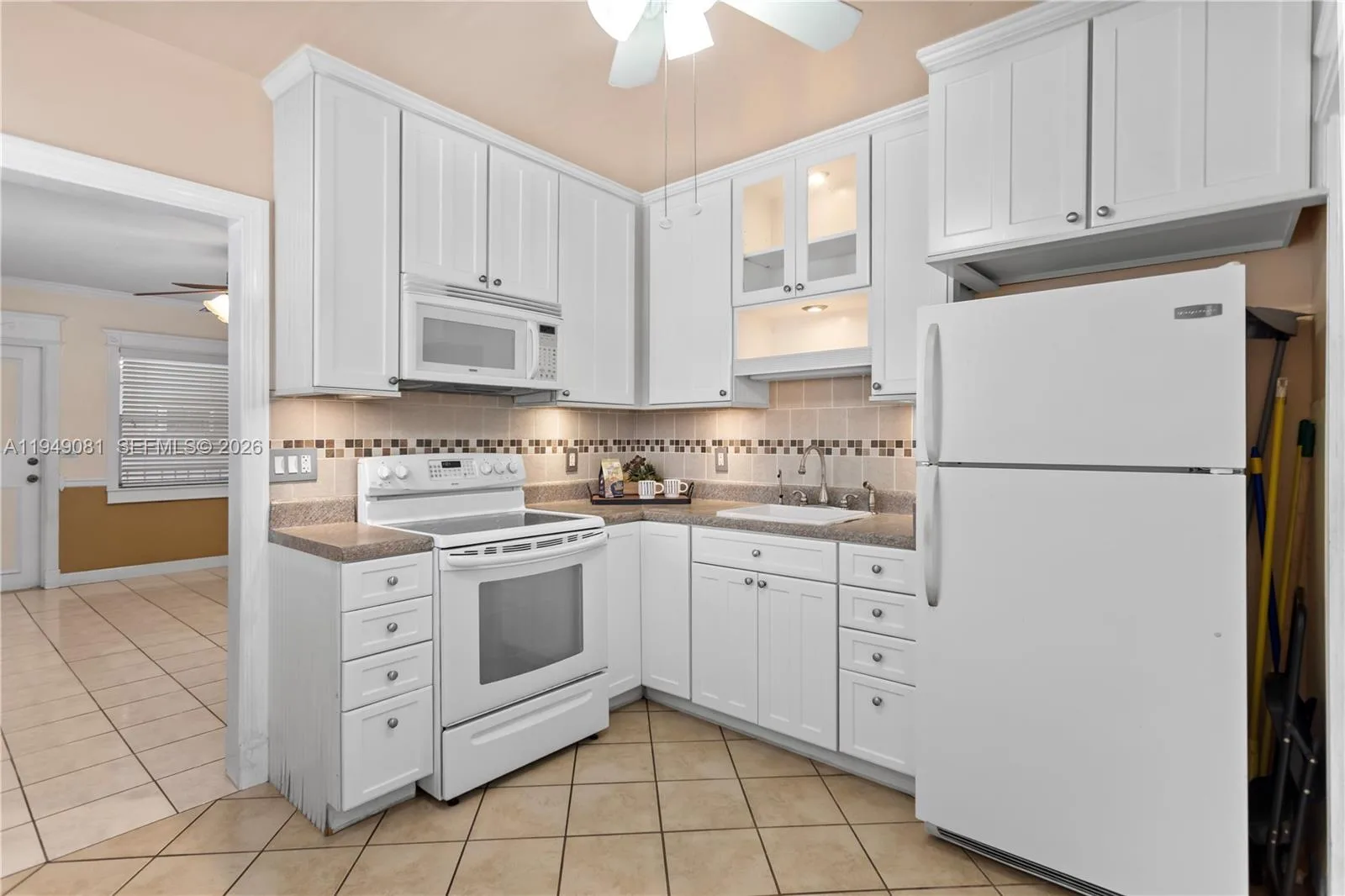 7401 Pines Blvd # 222, Pembroke Pines, FL 33024 photo 7