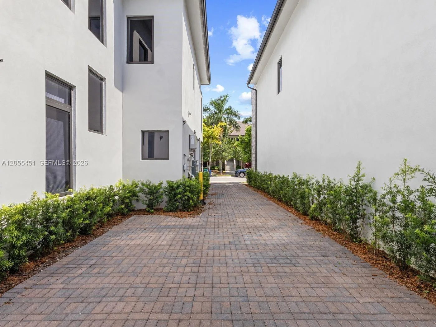 8143 NW 47th Ter, Doral, FL 33166 photo 8