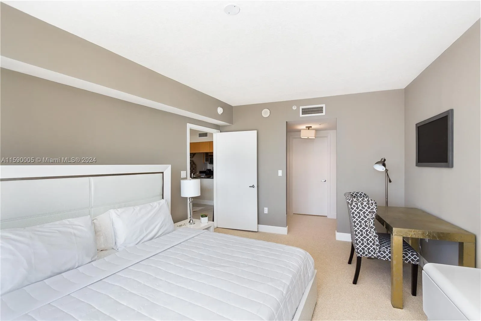 1750 N Bayshore Dr # 3512, Miami, FL 33132 photo 13