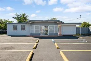 820 Foster Road, Hallandale Beach, FL 33009 photo 2
