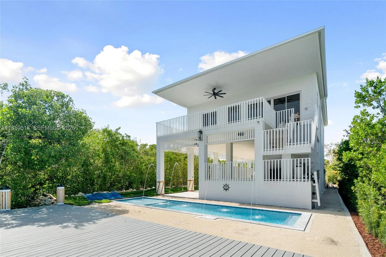 862 Cardinal Ln, Key Largo, FL 33037