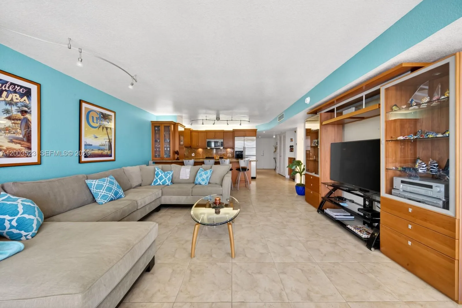 6423 Collins Ave # 1204, Miami Beach, FL 33141 photo 2