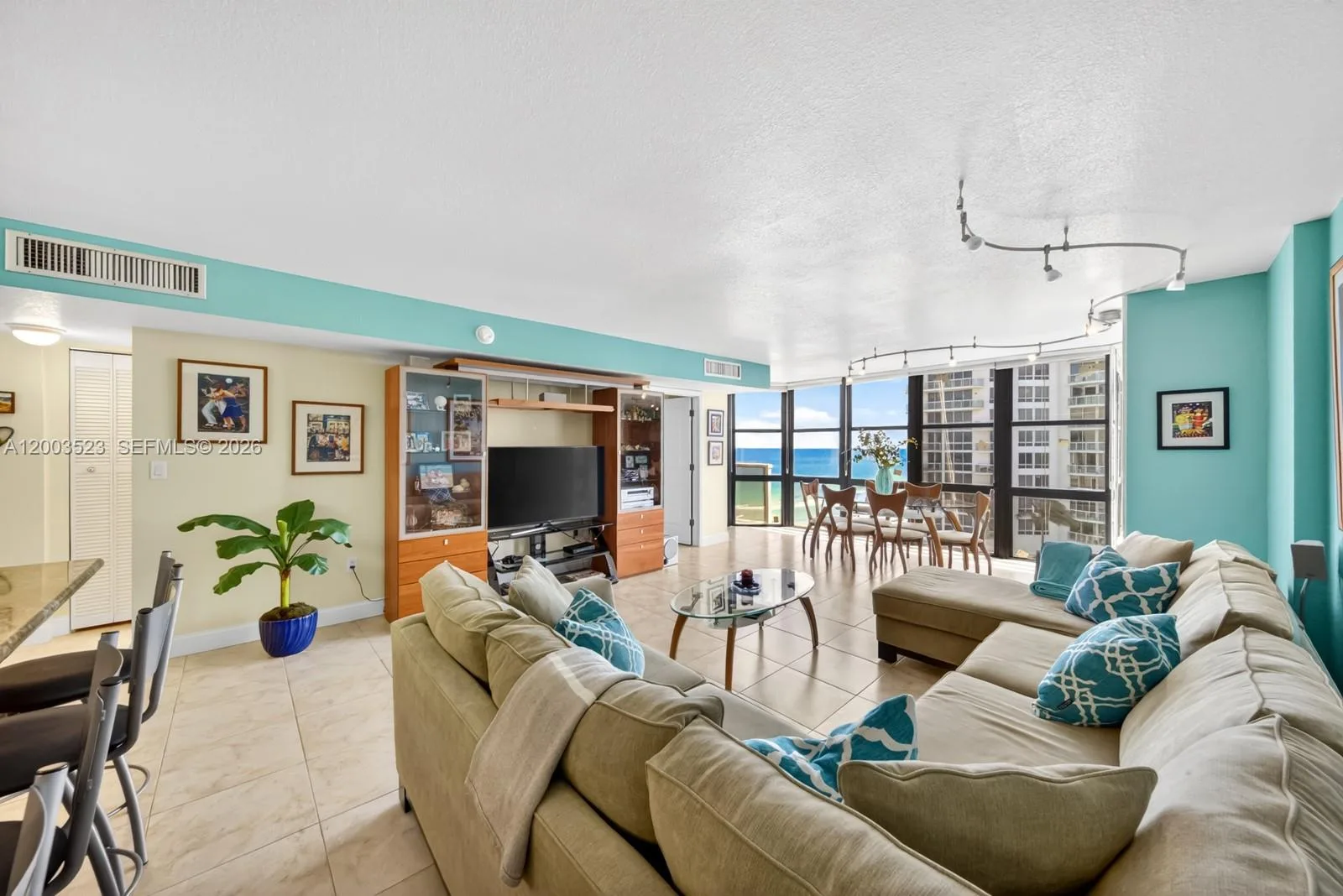 6423 Collins Ave # 1204, Miami Beach, FL 33141 photo 3