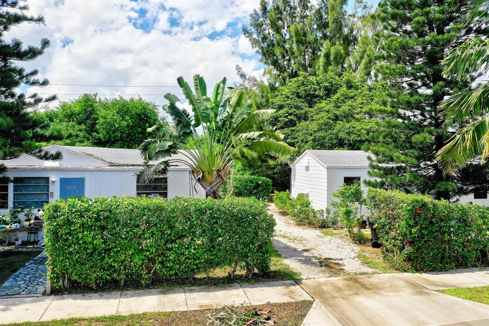 2405-2407 N East Coast Street, FL 33460