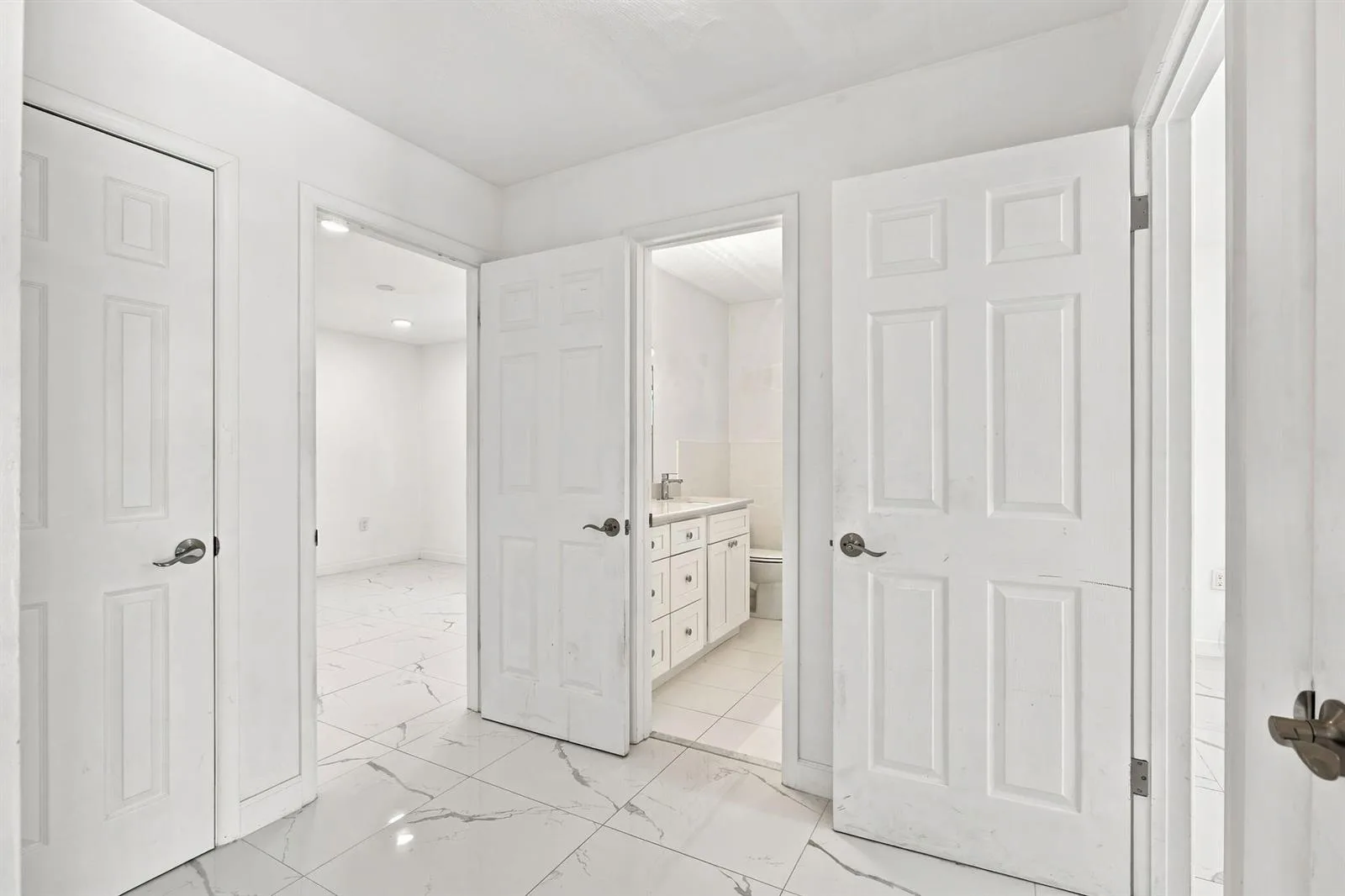 1935 CYPRESS Avenue, Fort Pierce, FL 34949 photo 12