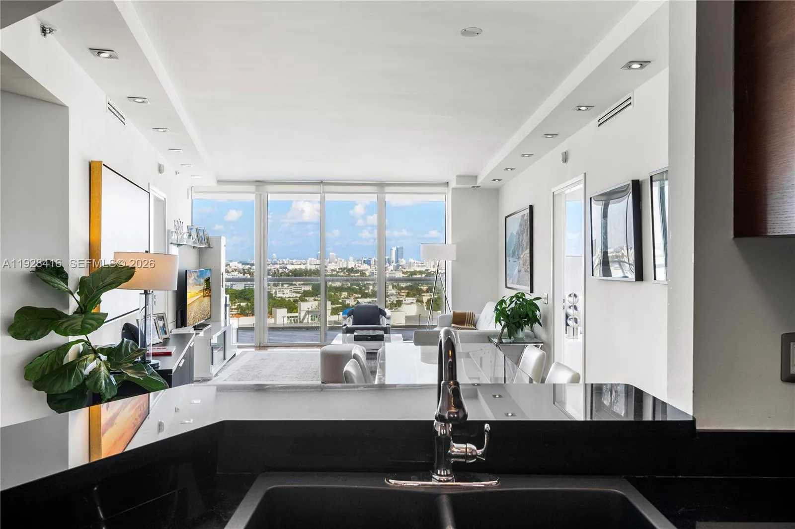 450 Alton Rd # 1610, Miami Beach, FL 33139