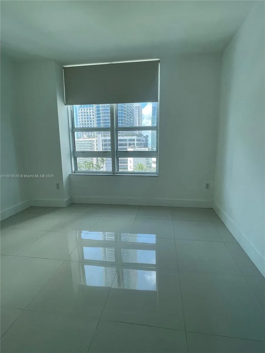 950 Brickell Bay Dr # 1703, Miami, FL 33131 photo 10