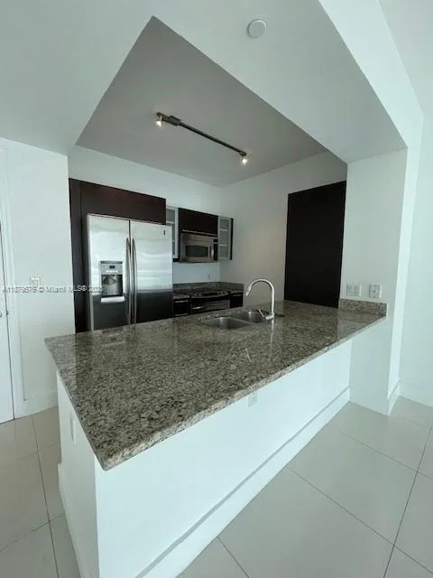 950 Brickell Bay Dr # 1703, Miami, FL 33131 photo 3