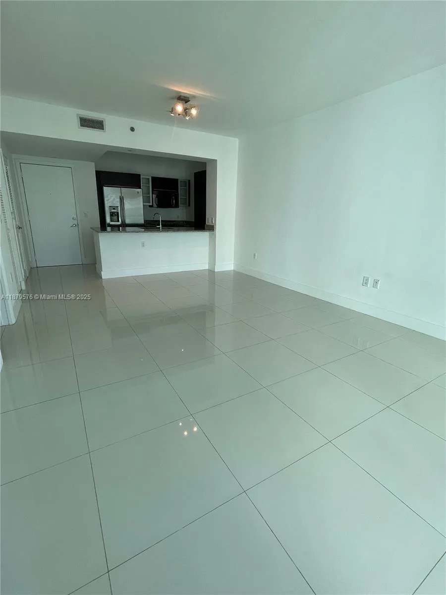 950 Brickell Bay Dr # 1703, Miami, FL 33131 photo 6