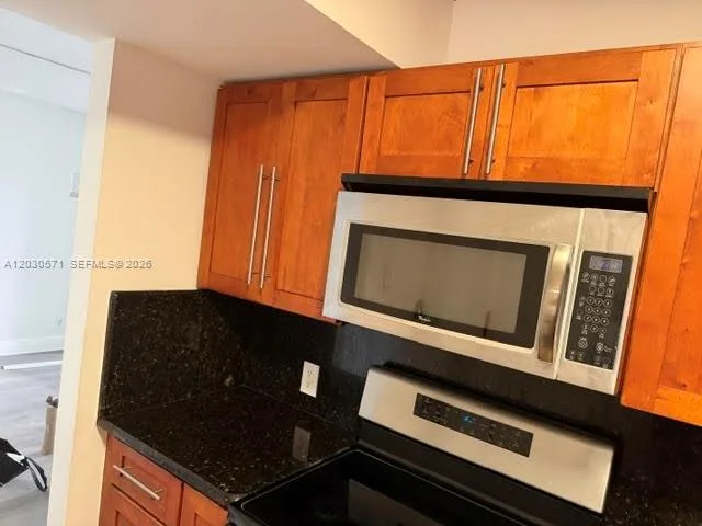 3301 N Country Club Dr # 407, Aventura, FL 33180 photo 2