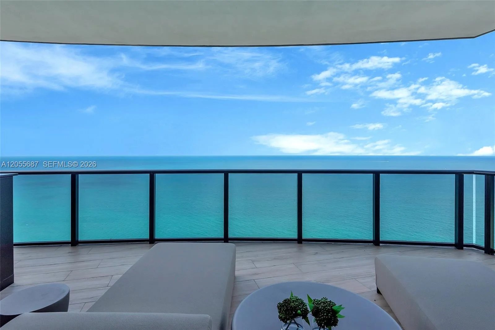 18555 Collins Ave # 4705, Sunny Isles Beach, FL 33160 photo 2