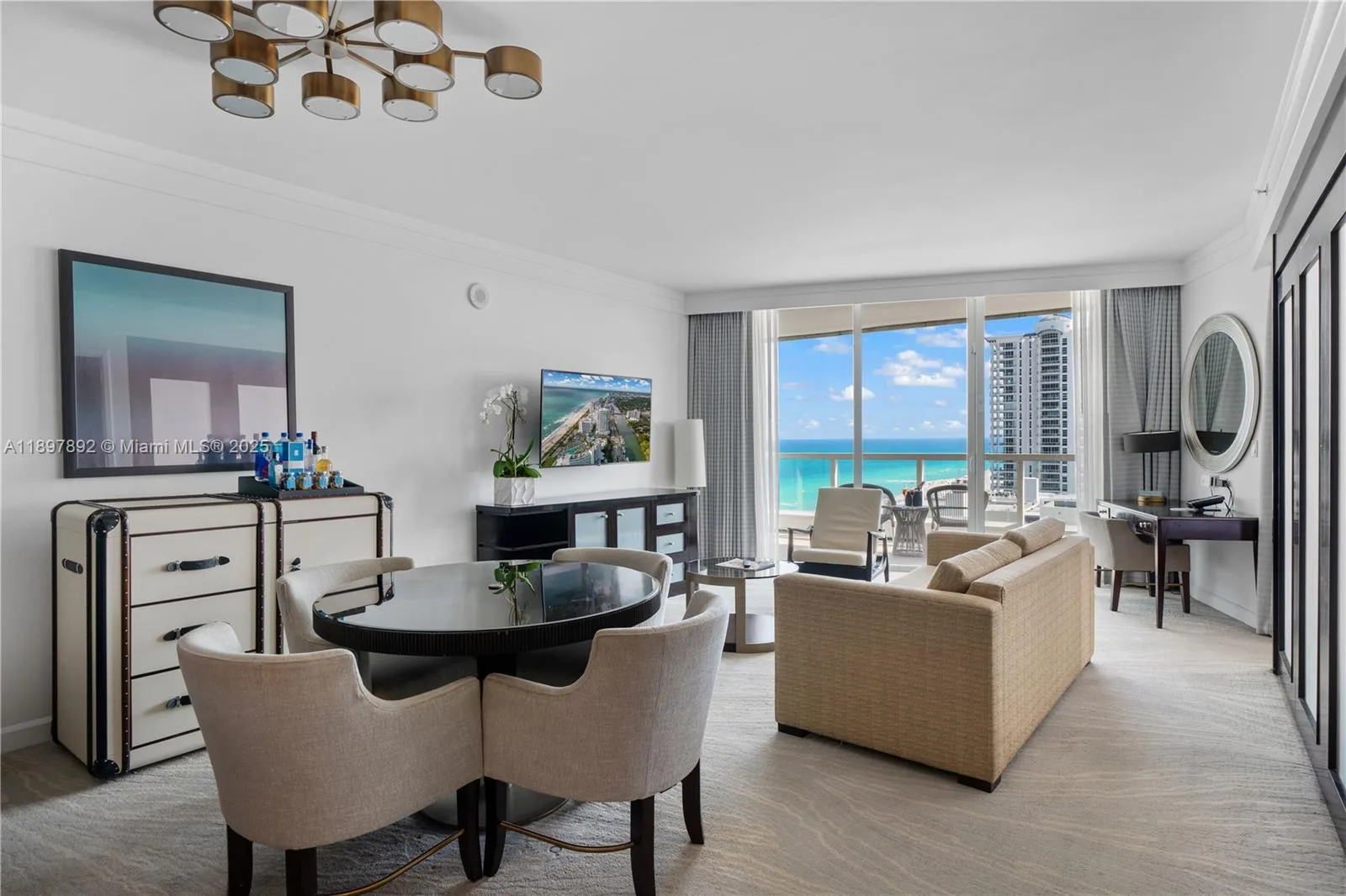 4391 Collins Ave # 1619, Miami Beach, FL 33140 photo 2