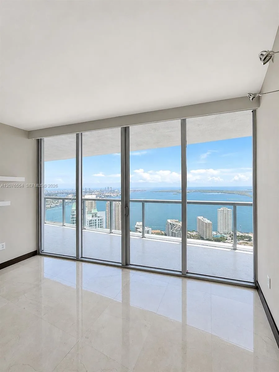 465 Brickell Ave # 5605, Miami, FL 33131 photo 12