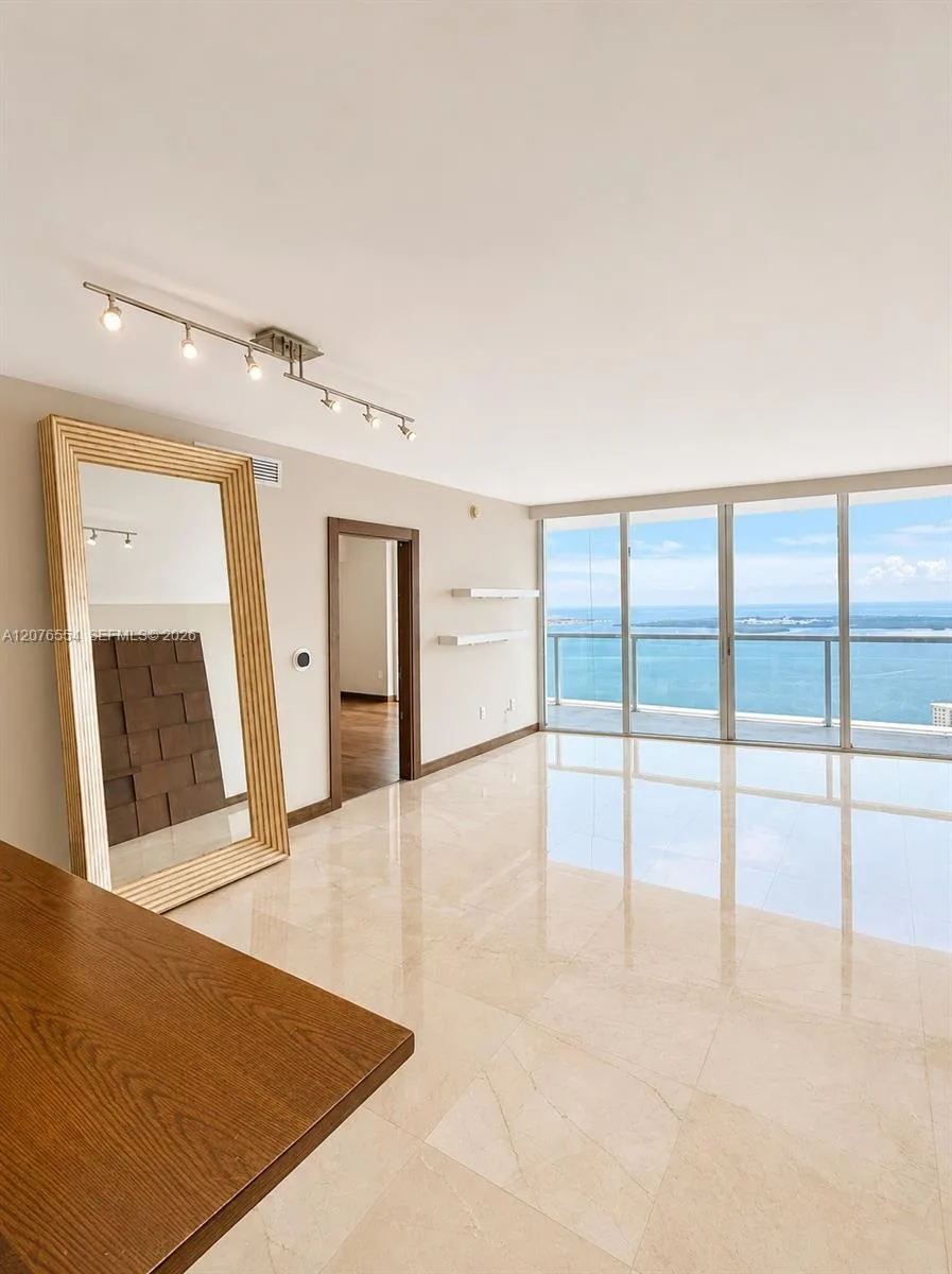 465 Brickell Ave # 5605, Miami, FL 33131 photo 2