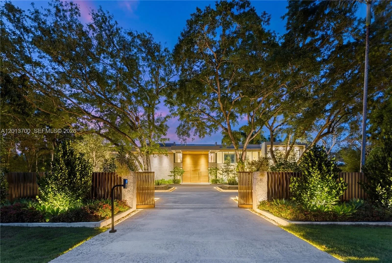 Pinecrest real estate
