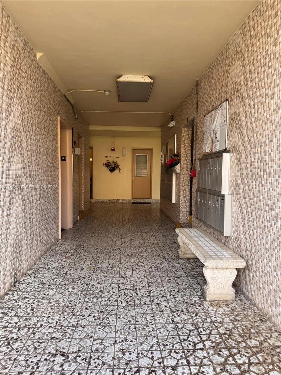 17090 NE 14th Ave # 107, Miami, FL 33162 photo 2