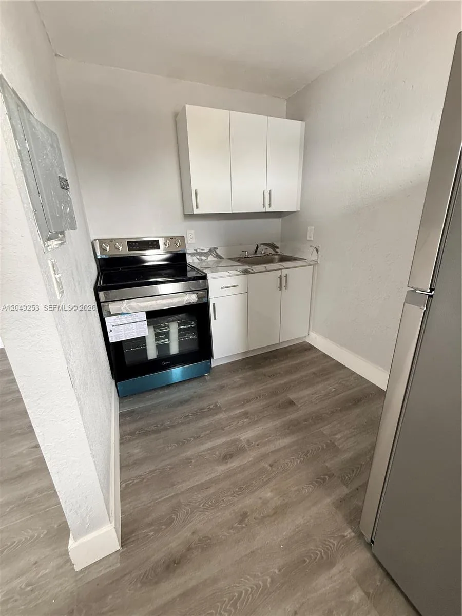 7001 NW 15th Ave # 4, Miami, FL 33147 photo 4