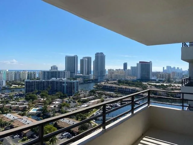 2500 Parkview Dr # 2204, Hallandale Beach, FL 33009