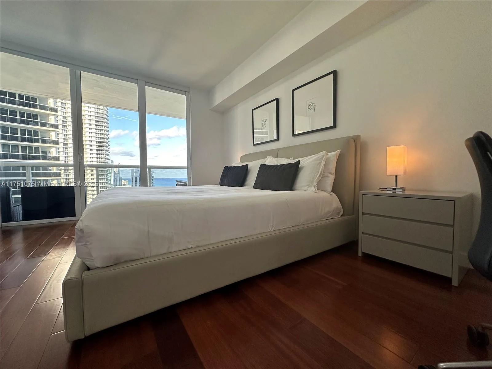 1830 S Ocean Dr # 2510, Hallandale Beach, FL 33009 photo 5