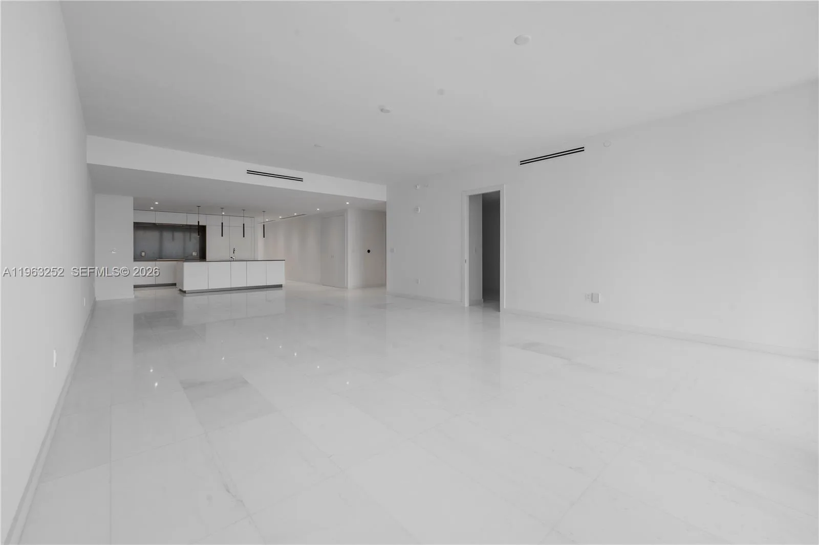 300 Biscayne Blvd Way # 4404, Miami, FL 33131 photo 13