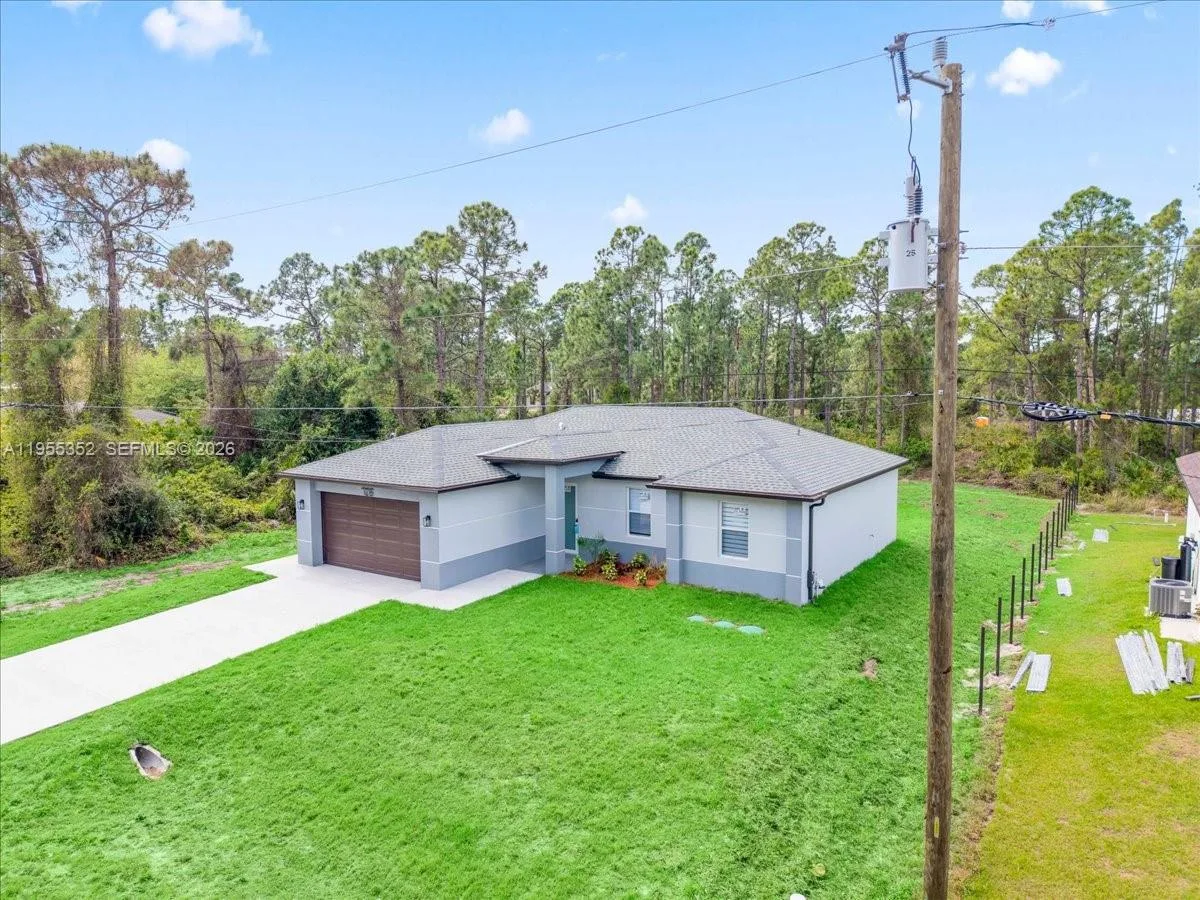 726 GIORGIO AVE S, Lehigh Acres, FL 33974 photo 5