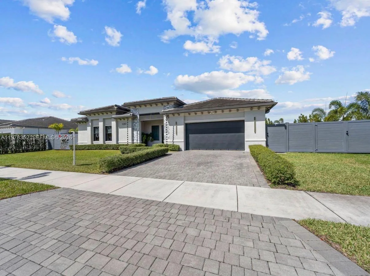 13351 SW 190th St, Miami, FL 33177 photo 2