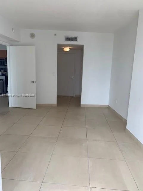 1750 N Bayshore Dr # 2806, Miami, FL 33132 photo 13