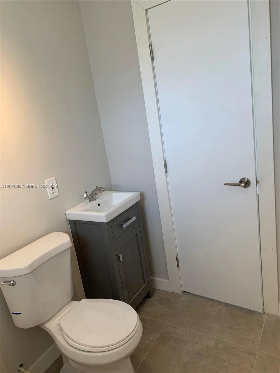 2932 NW 16th Ave # 2B, Miami, FL 33142 — zdjęcie 5