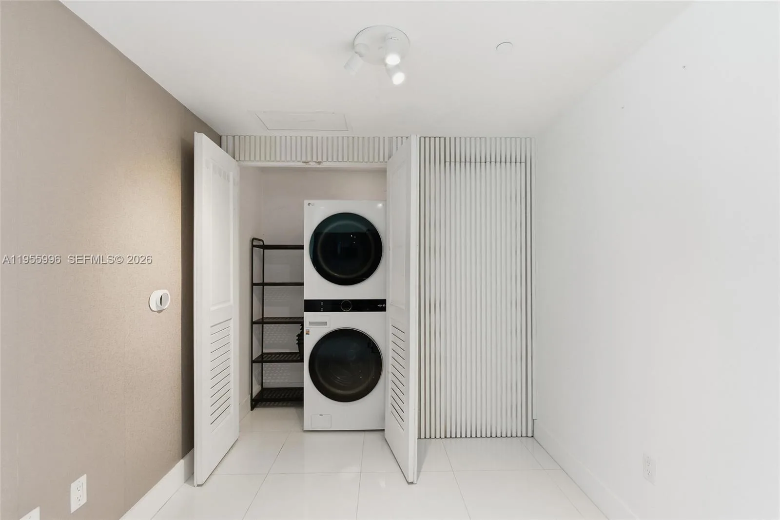1080 Brickell Ave # 3507, Miami, FL 33131 photo 8
