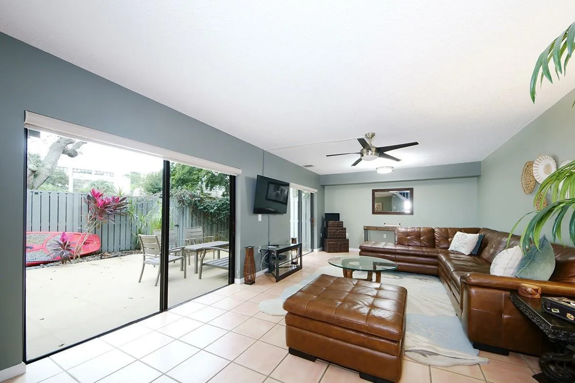 1700 Embassy Drive # Apt 504, West Palm Beach, FL 33401 — zdjęcie 3