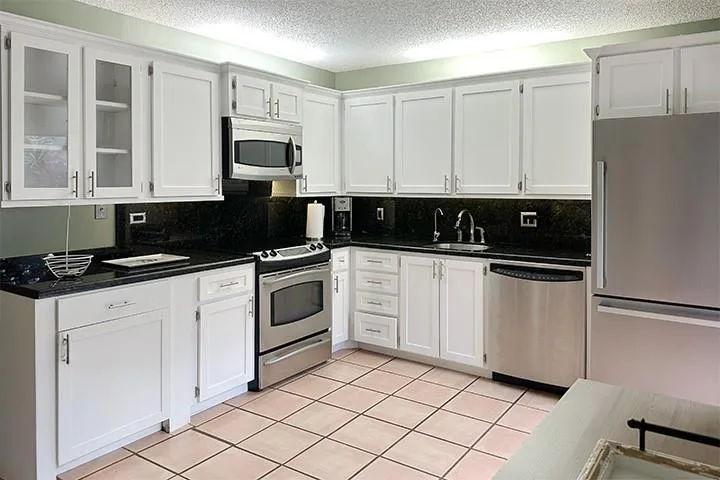 1700 Embassy Drive # Apt 504, West Palm Beach, FL 33401 — zdjęcie 4